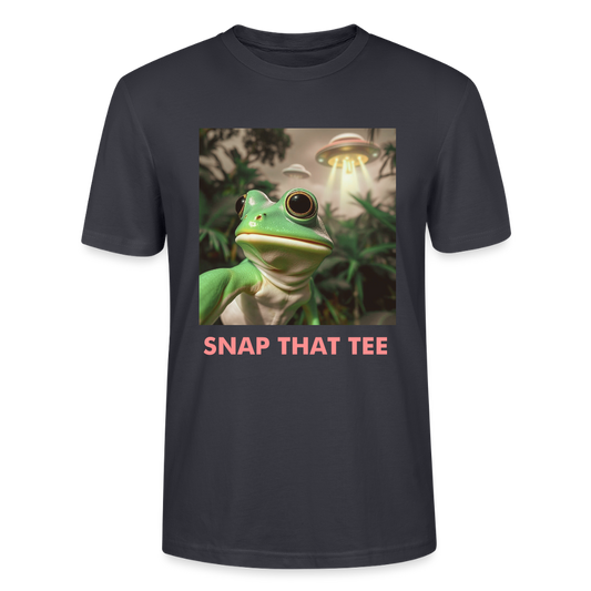 Croak Meets Cosmos - T-shirt bio Unisexe - Snap that tee - bleu gris foncé